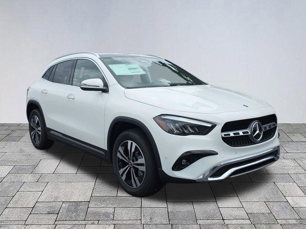  Mercedes-Benz GLA