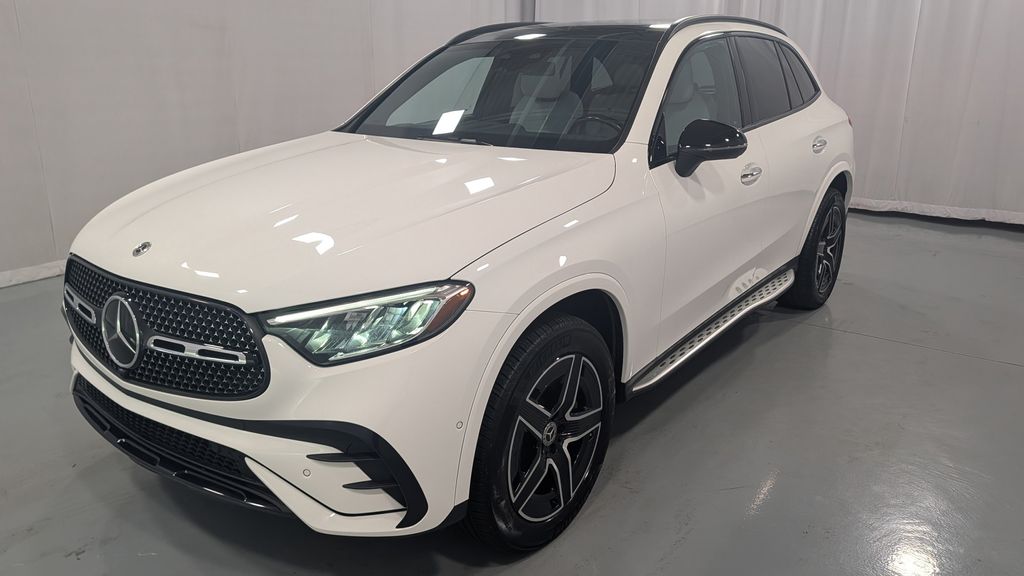 2023 Mercedes-Benz GLC