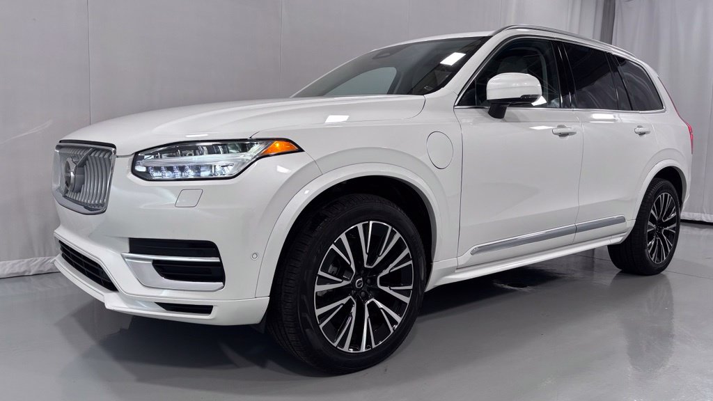 2025 Volvo XC90 Plug-In Hybrid
