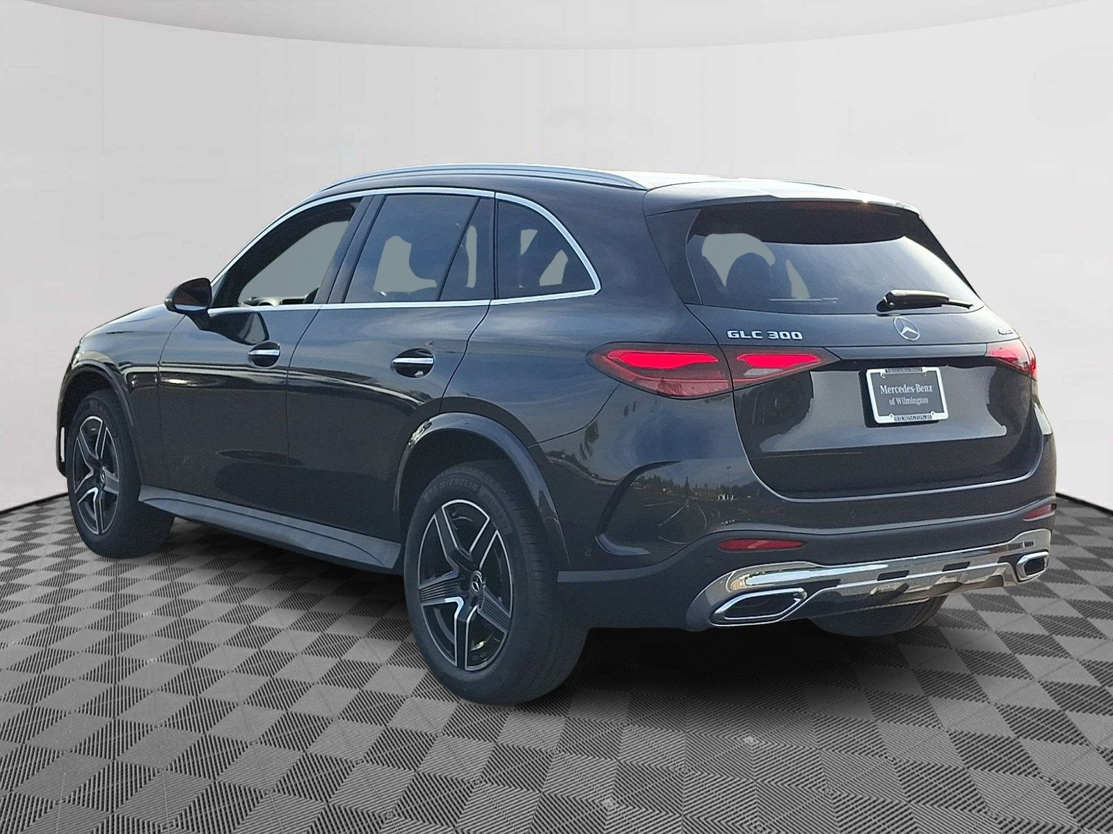 New 2027 Mercedes-Benz GLC 300 4MATIC SUV