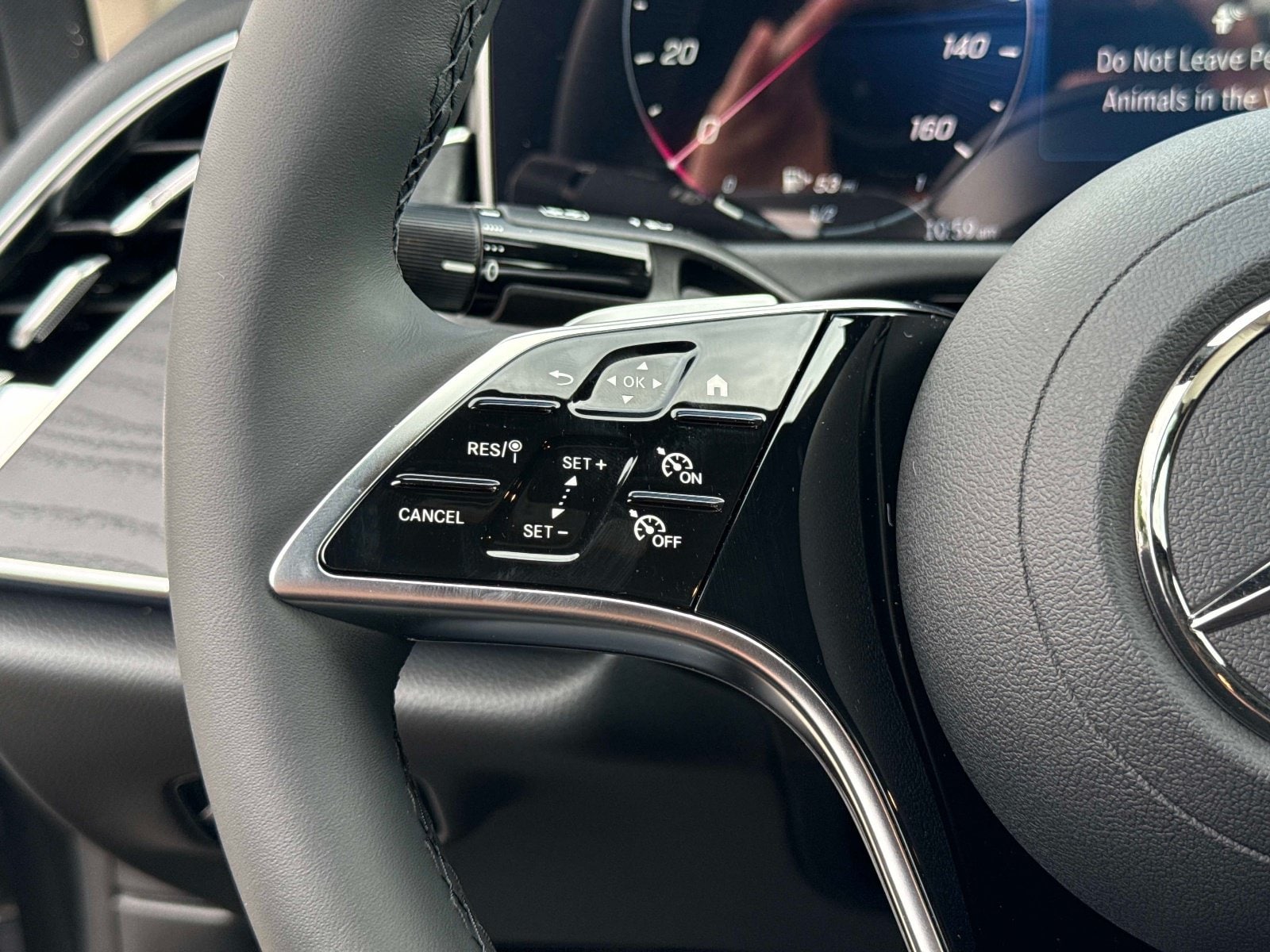 2026 Mercedes-Benz E-Class E350 - Photo 34