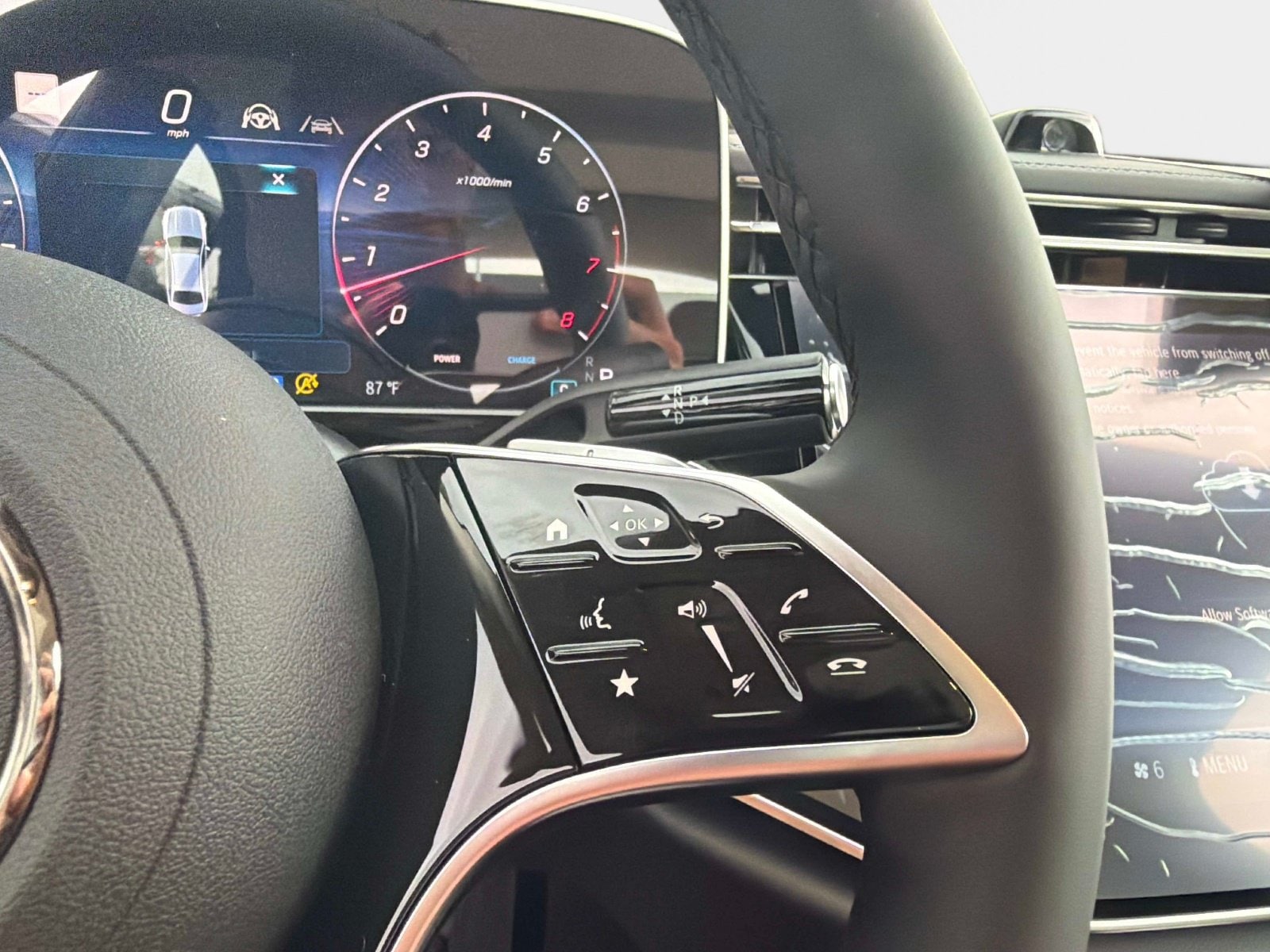 2026 Mercedes-Benz E-Class E350 - Photo 25