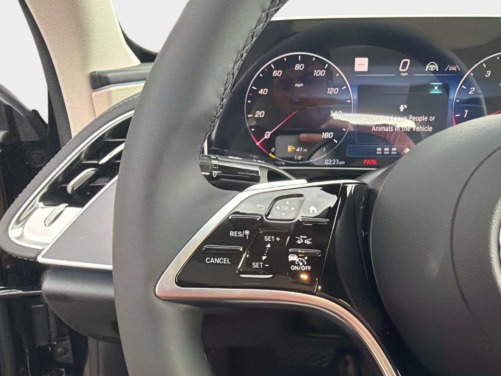 2026 Mercedes-Benz E-Class E350 - Photo 26