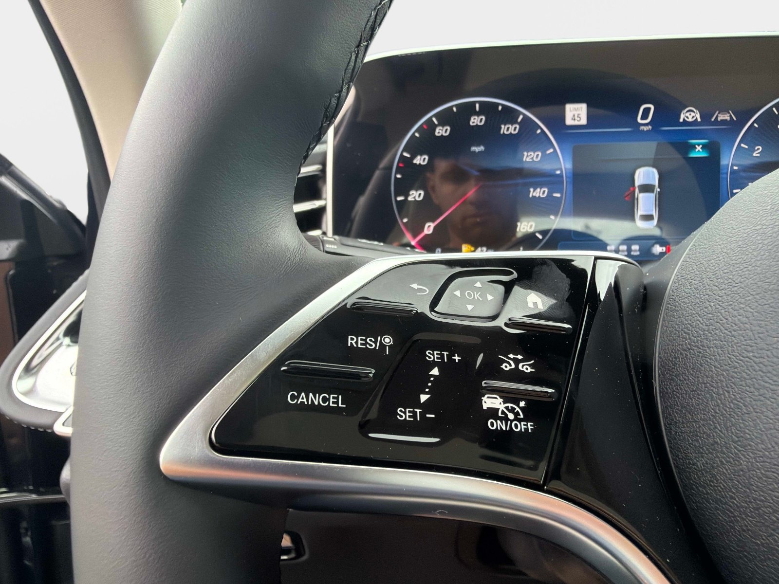 2026 Mercedes-Benz E-Class E350 - Photo 27