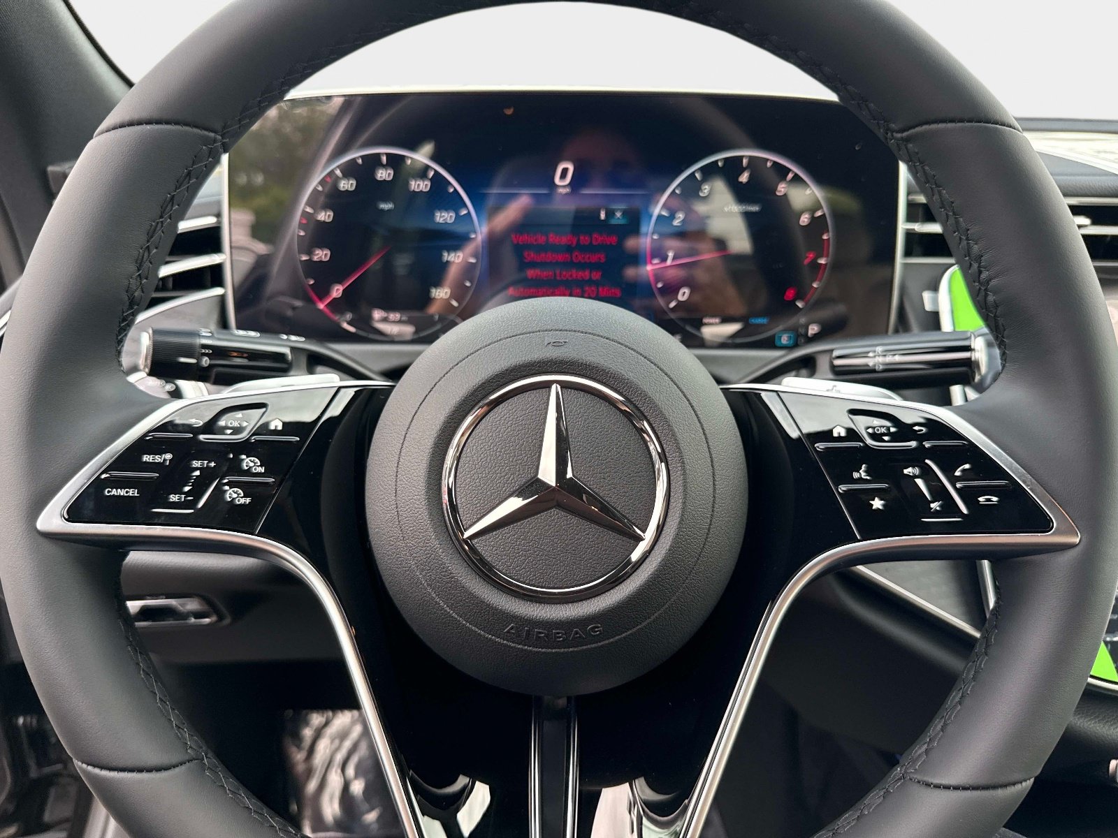 2026 Mercedes-Benz E-Class E350 - Photo 30