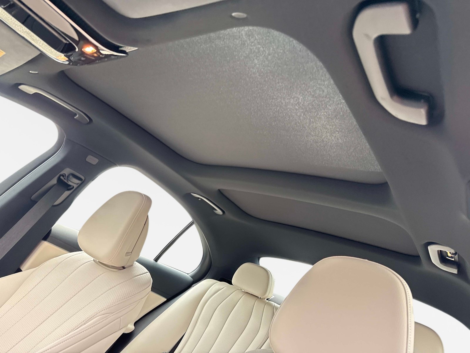 2026 Mercedes-Benz E-Class E350 - Photo 20