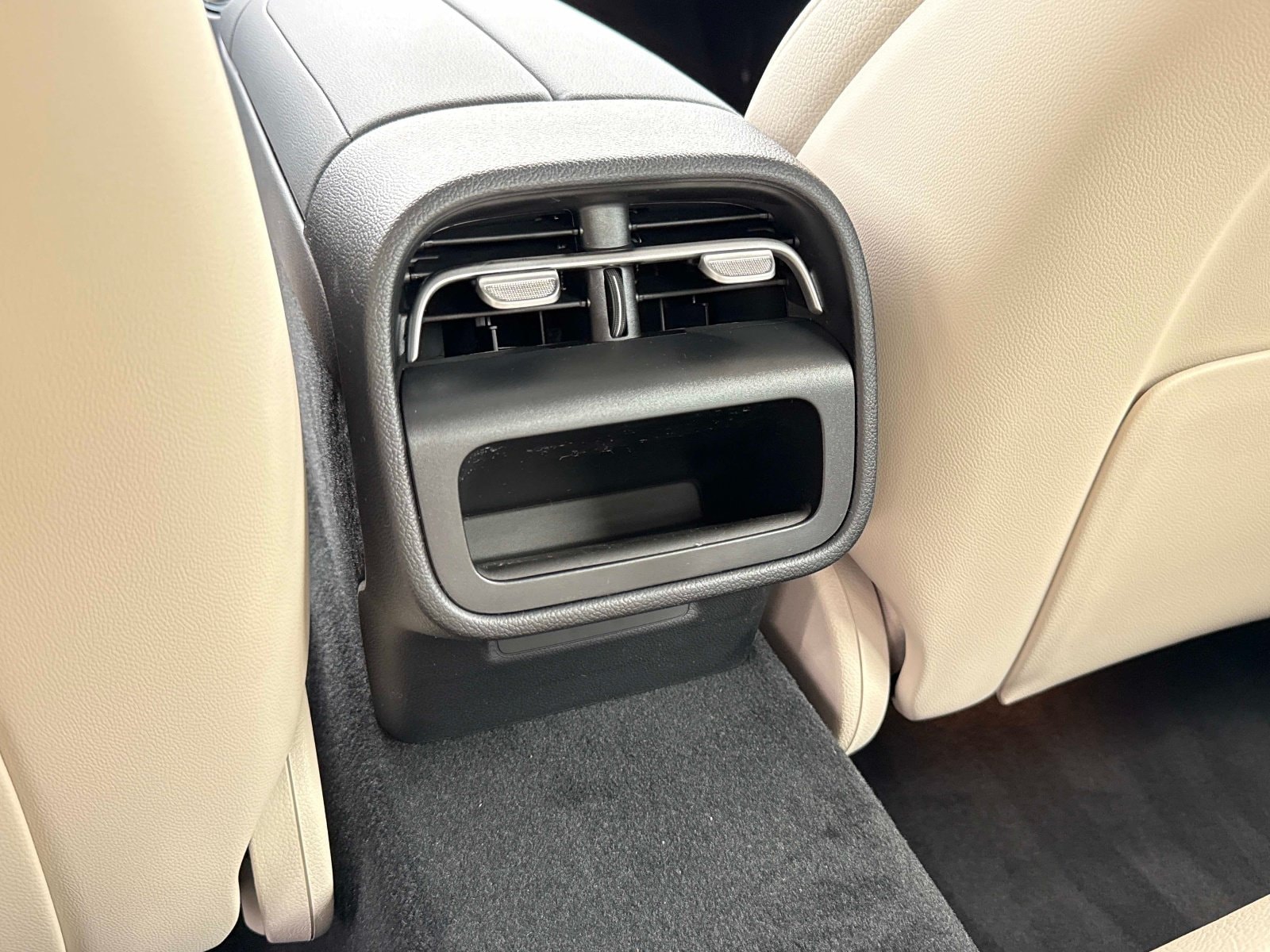 2026 Mercedes-Benz E-Class E350 - Photo 14
