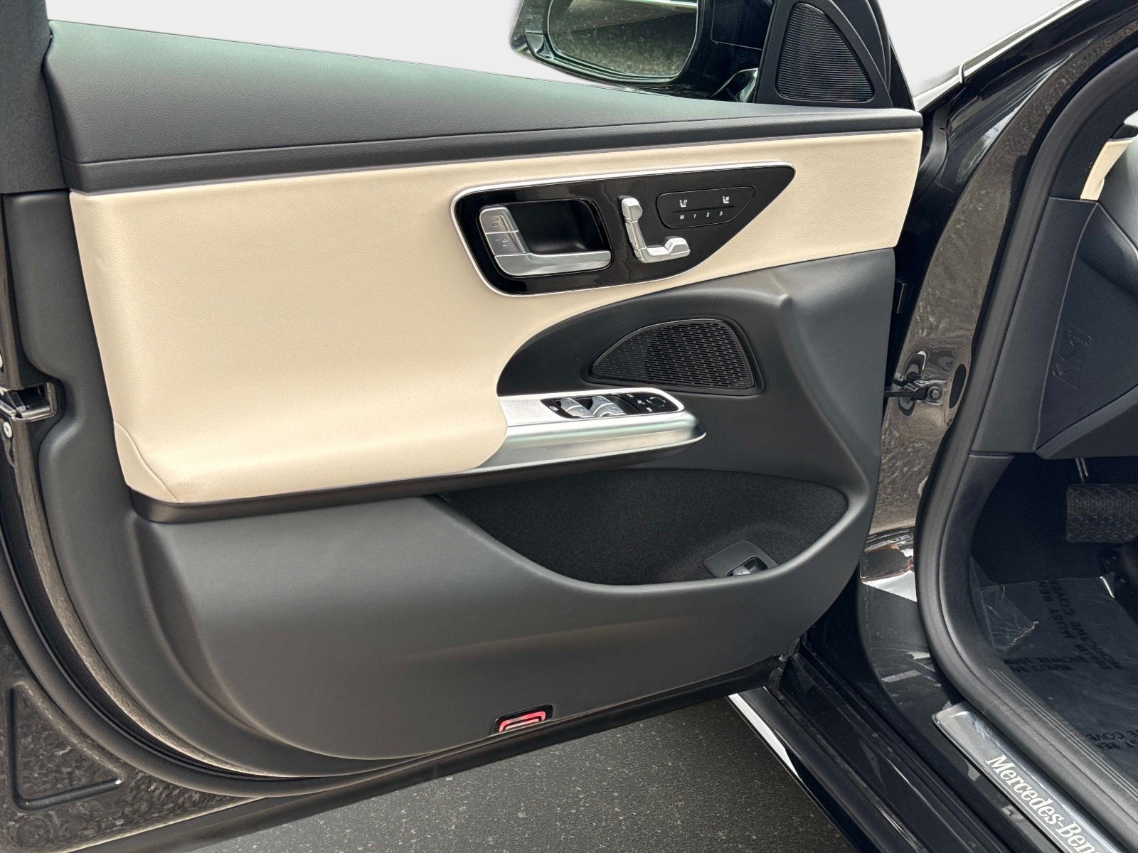 2026 Mercedes-Benz E-Class E350 - Photo 16