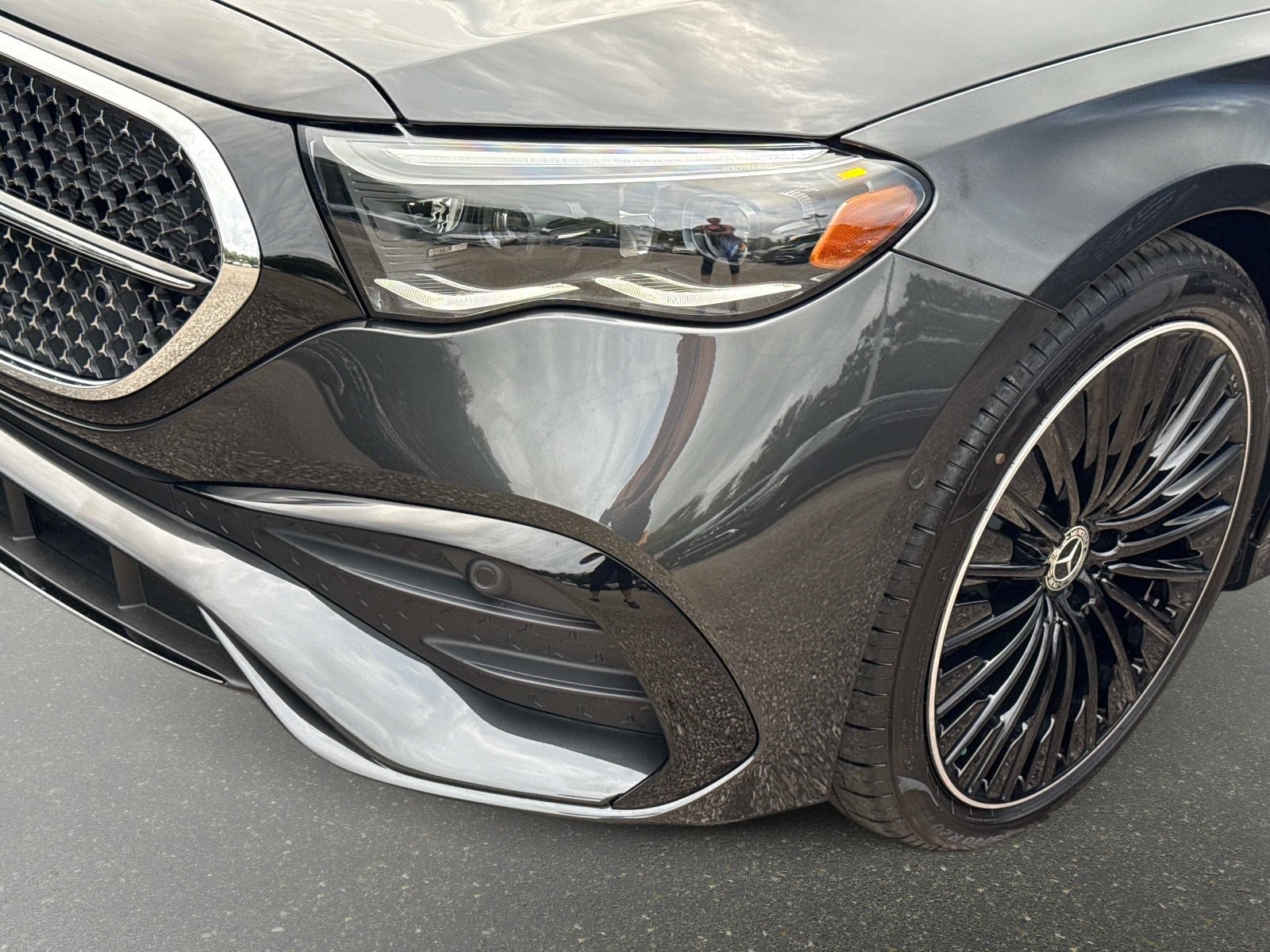 2026 Mercedes-Benz E-Class E350 - Photo 9