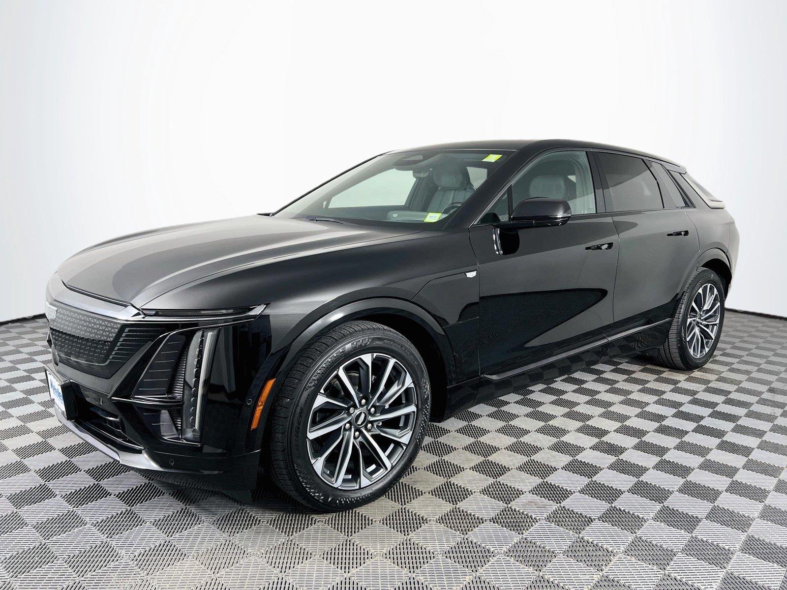 Used 2024 Cadillac LYRIQ Sport 3 with VIN 1GYKPWRL4RZ119838 for sale in Latham, NY