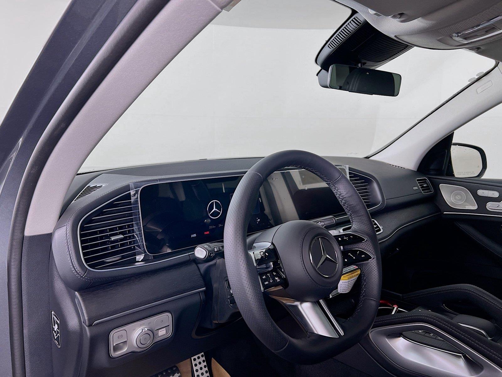 2026 Mercedes-Benz GLS Base - Photo 9