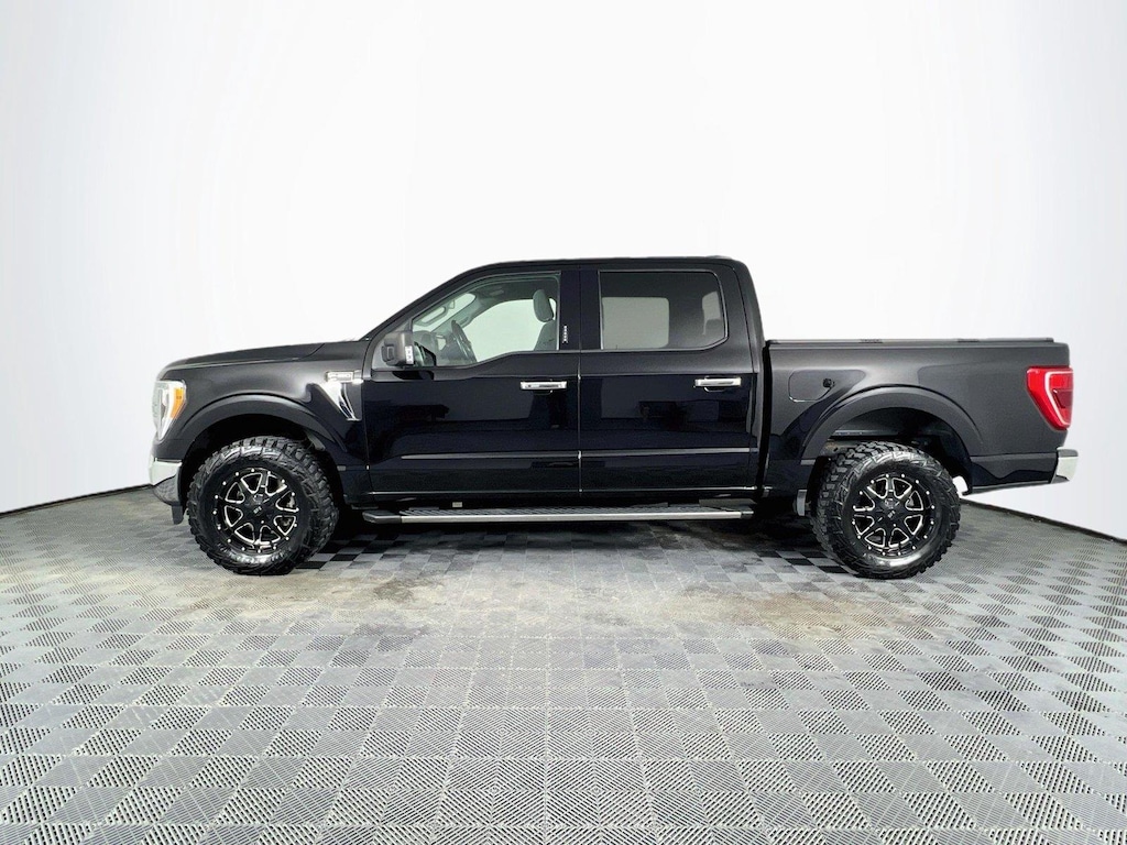 Used 2021 Ford F-150 XLT Truck SuperCrew Cab