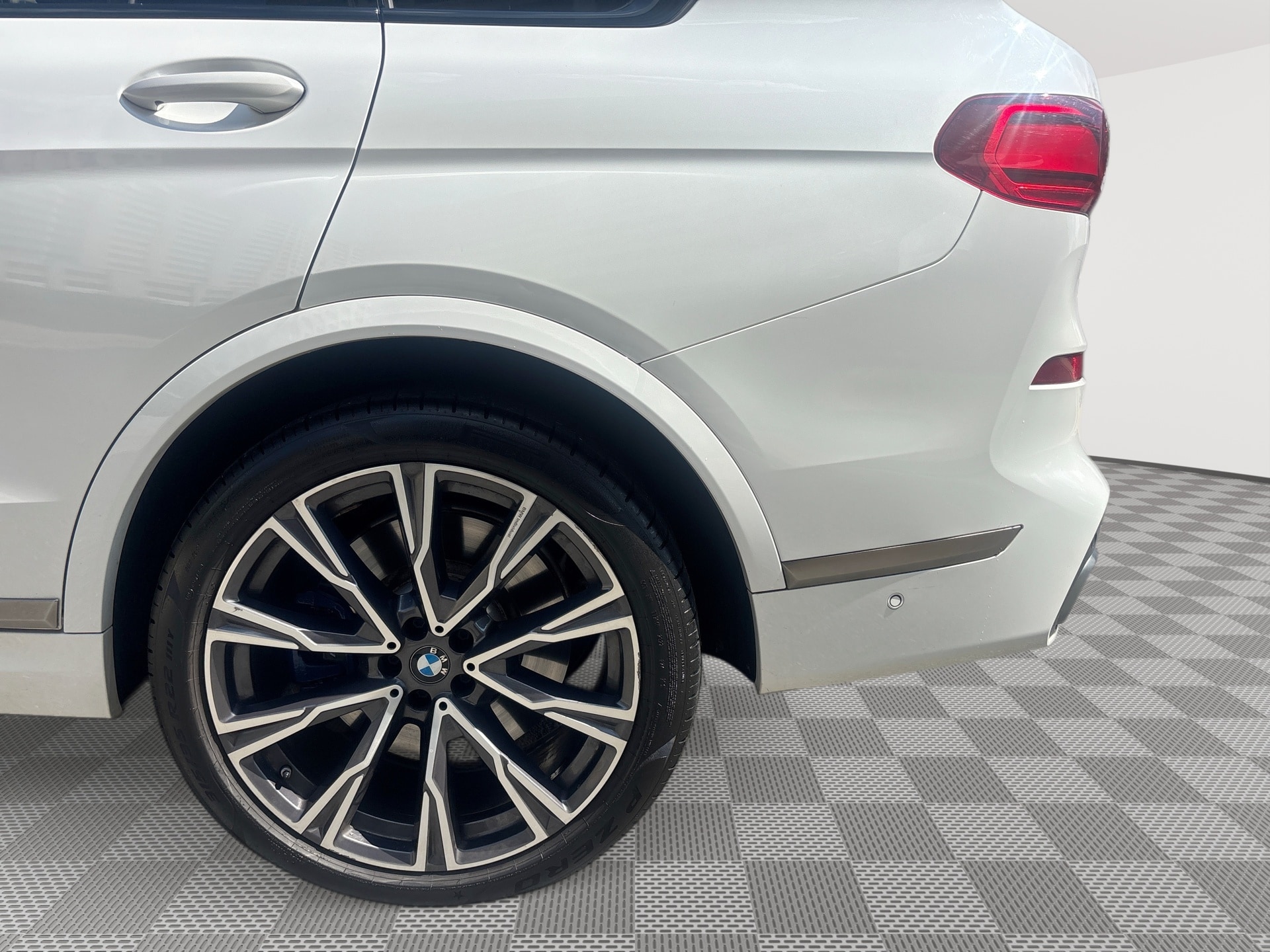 2021 BMW X7 M50i - Photo 29
