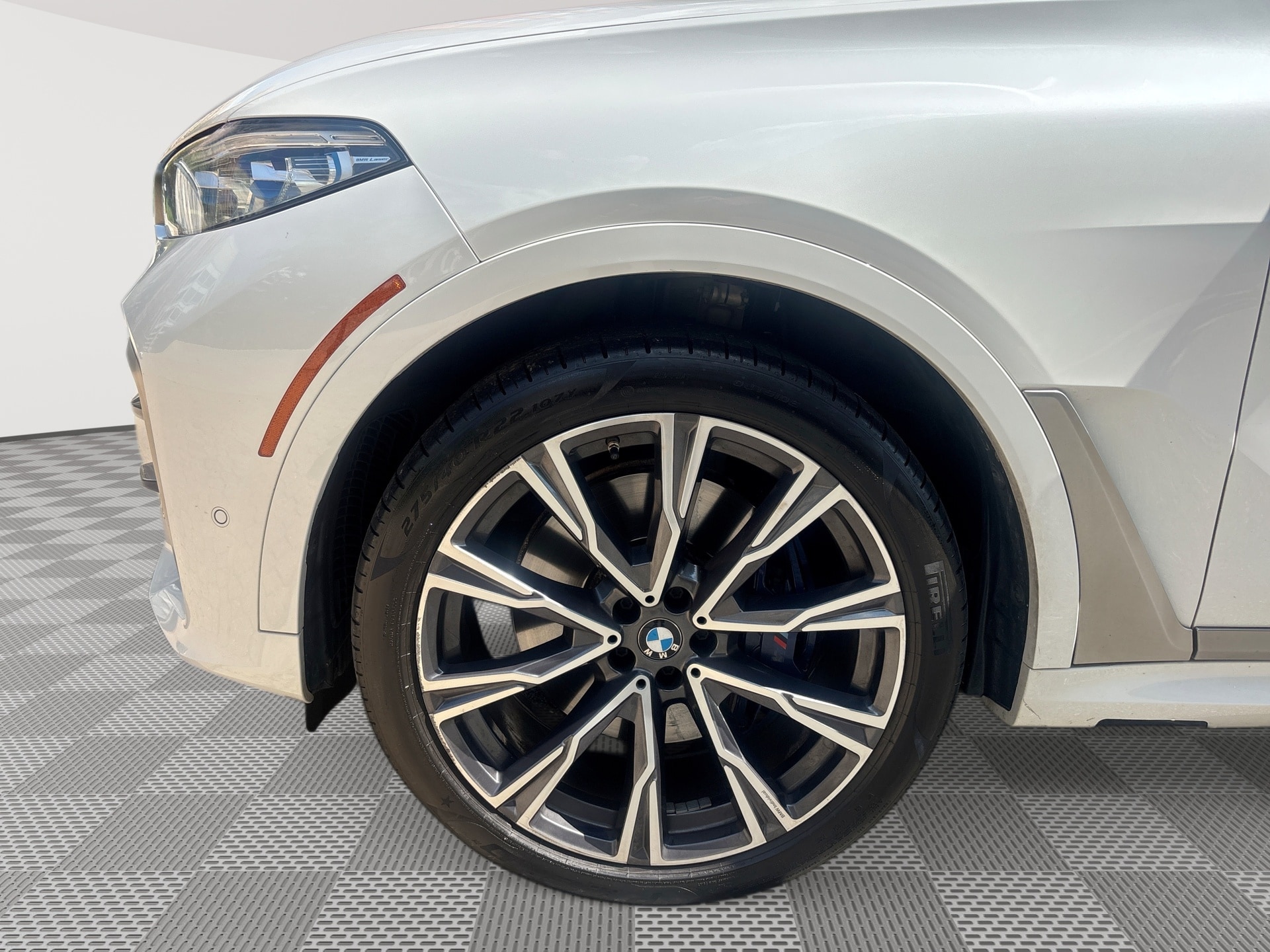 2021 BMW X7 M50i - Photo 19