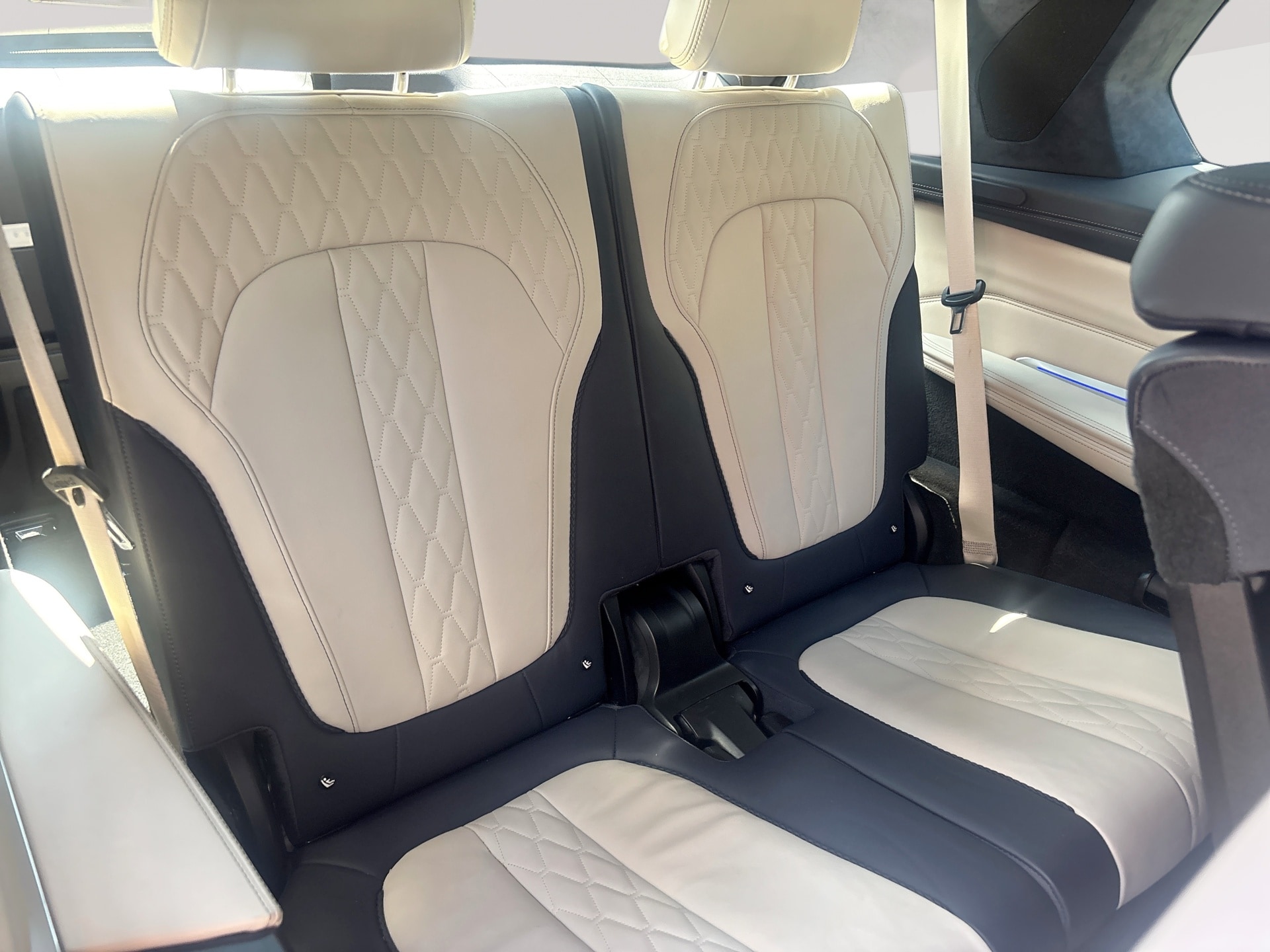 2021 BMW X7 M50i - Photo 27