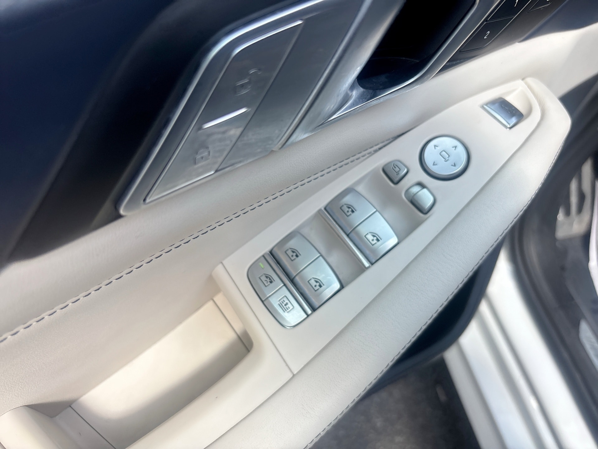 2021 BMW X7 M50i - Photo 15