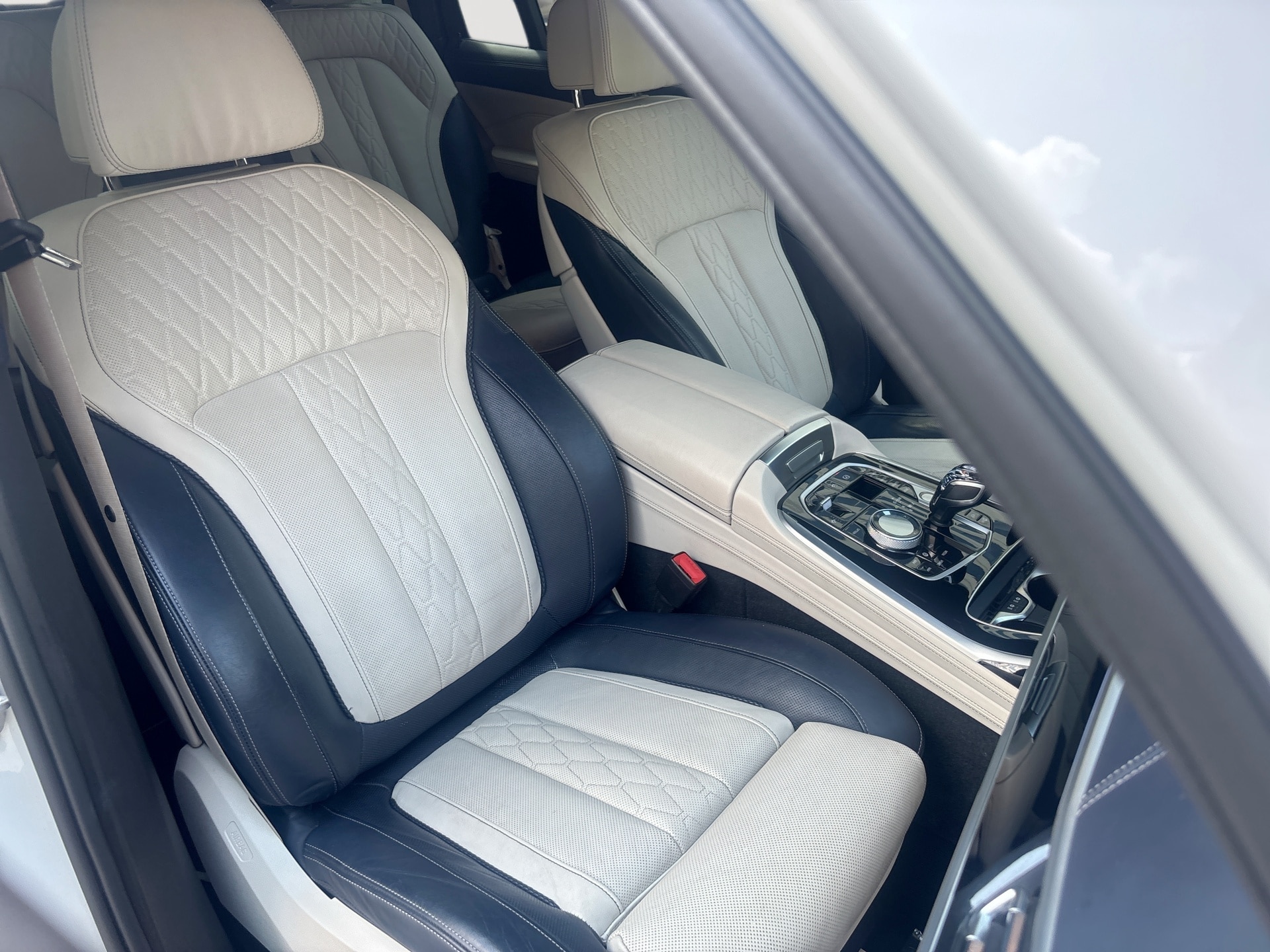 2021 BMW X7 M50i - Photo 28
