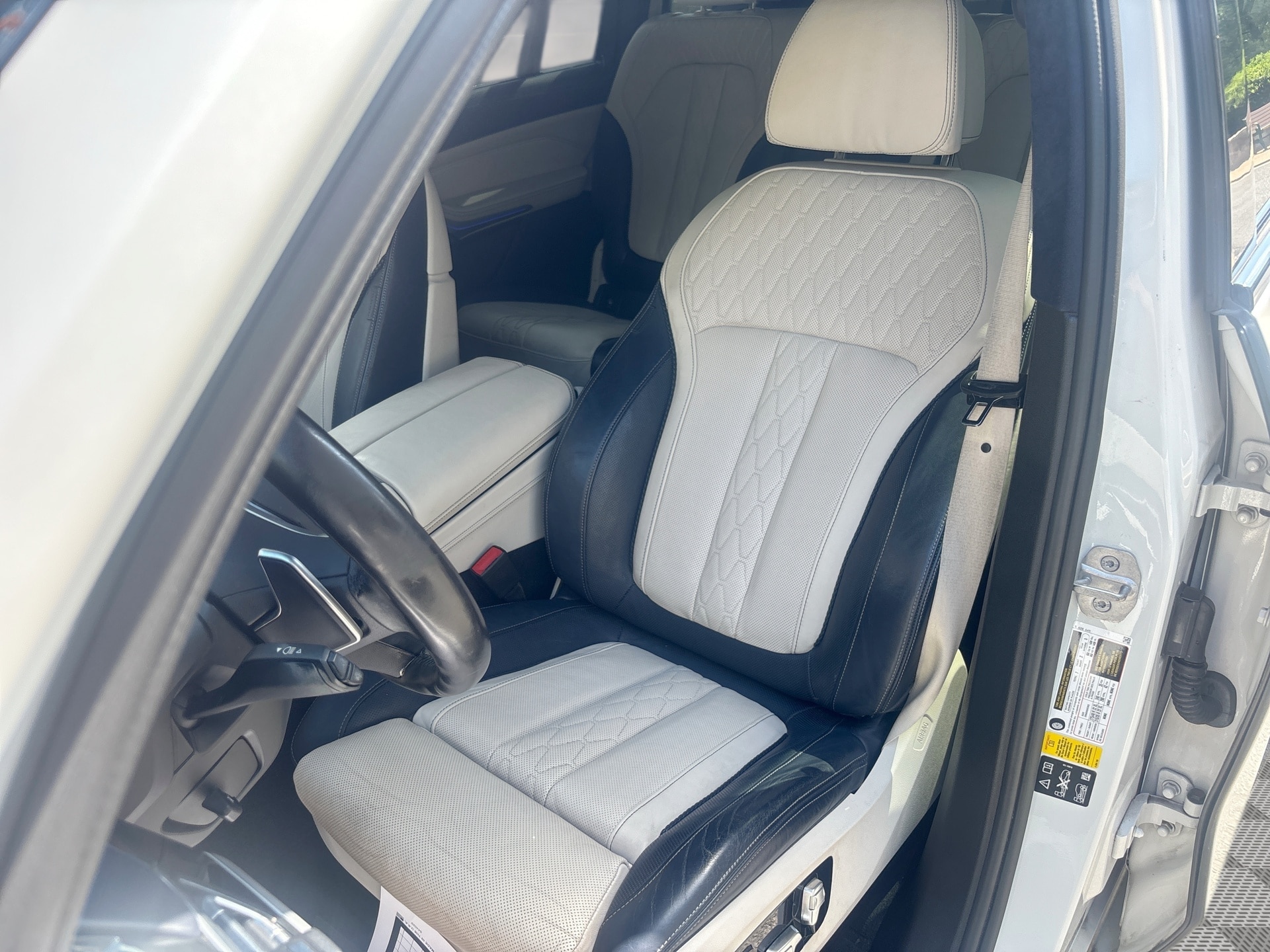 2021 BMW X7 M50i - Photo 13