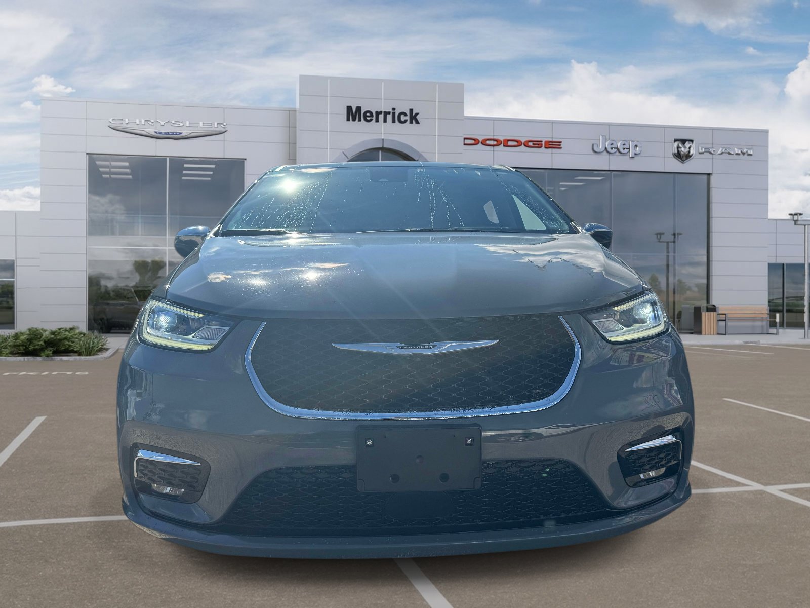Used 2023 Chrysler Pacifica Hybrid Limited Hybrid Limited FWD
