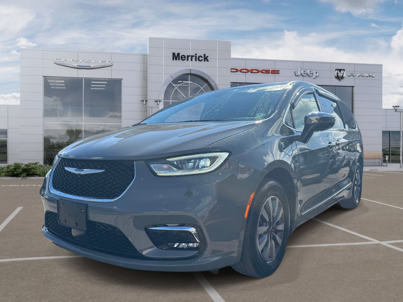 Used 2023 Chrysler Pacifica Hybrid Limited Hybrid Limited FWD