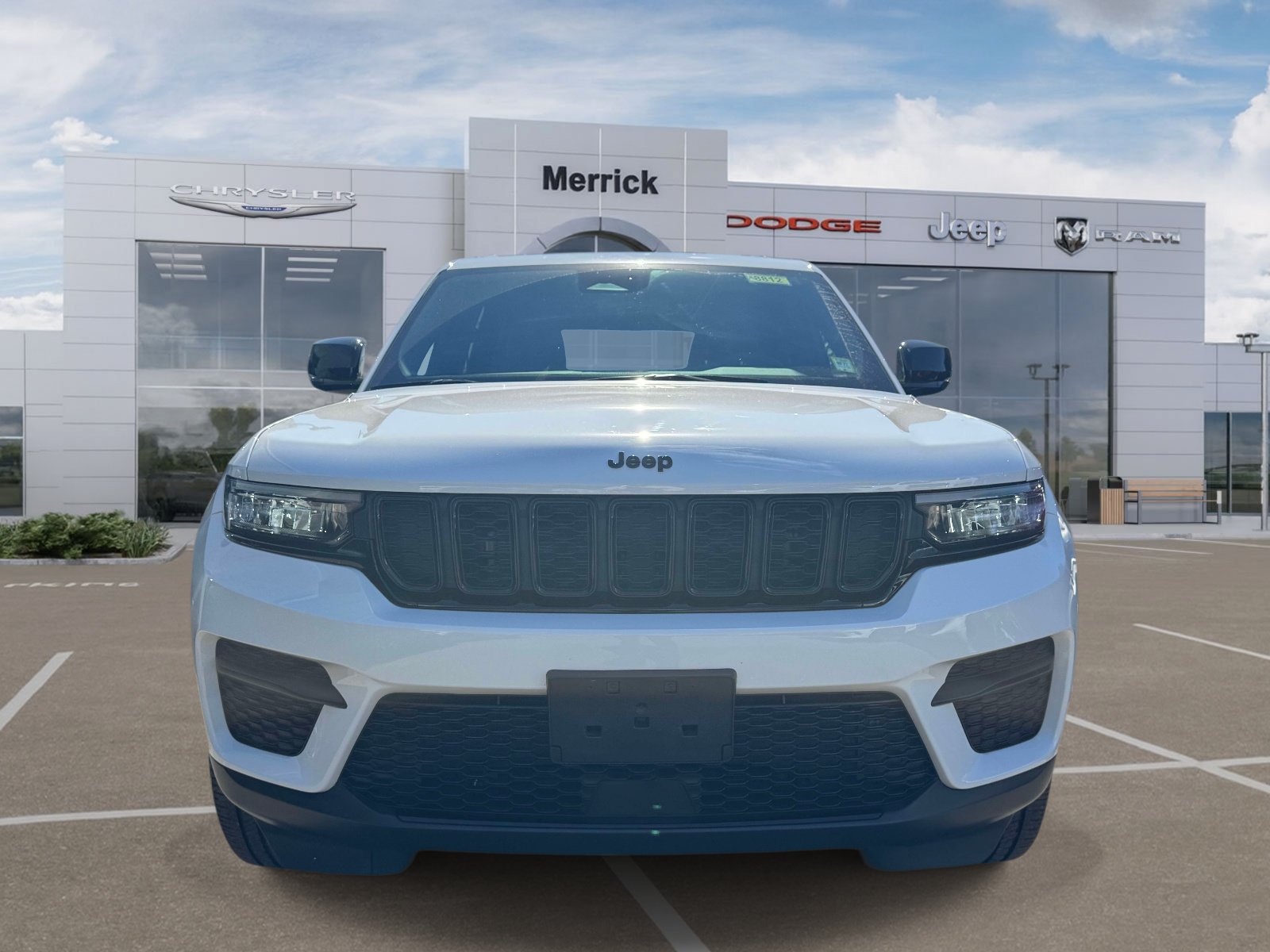 Used 2023 Jeep Grand Cherokee Altitude Altitude 4x4