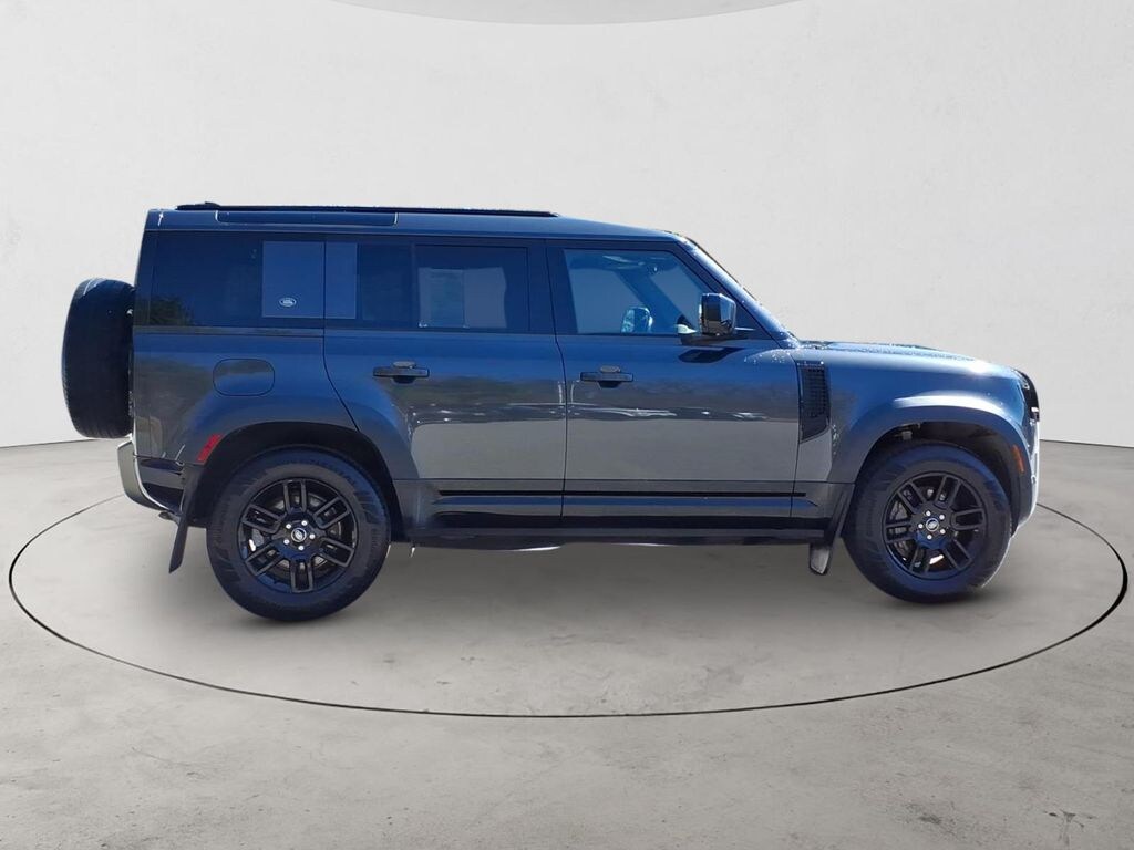 Used 2022 Land Rover Defender 110 X-Dynamic SE SUV