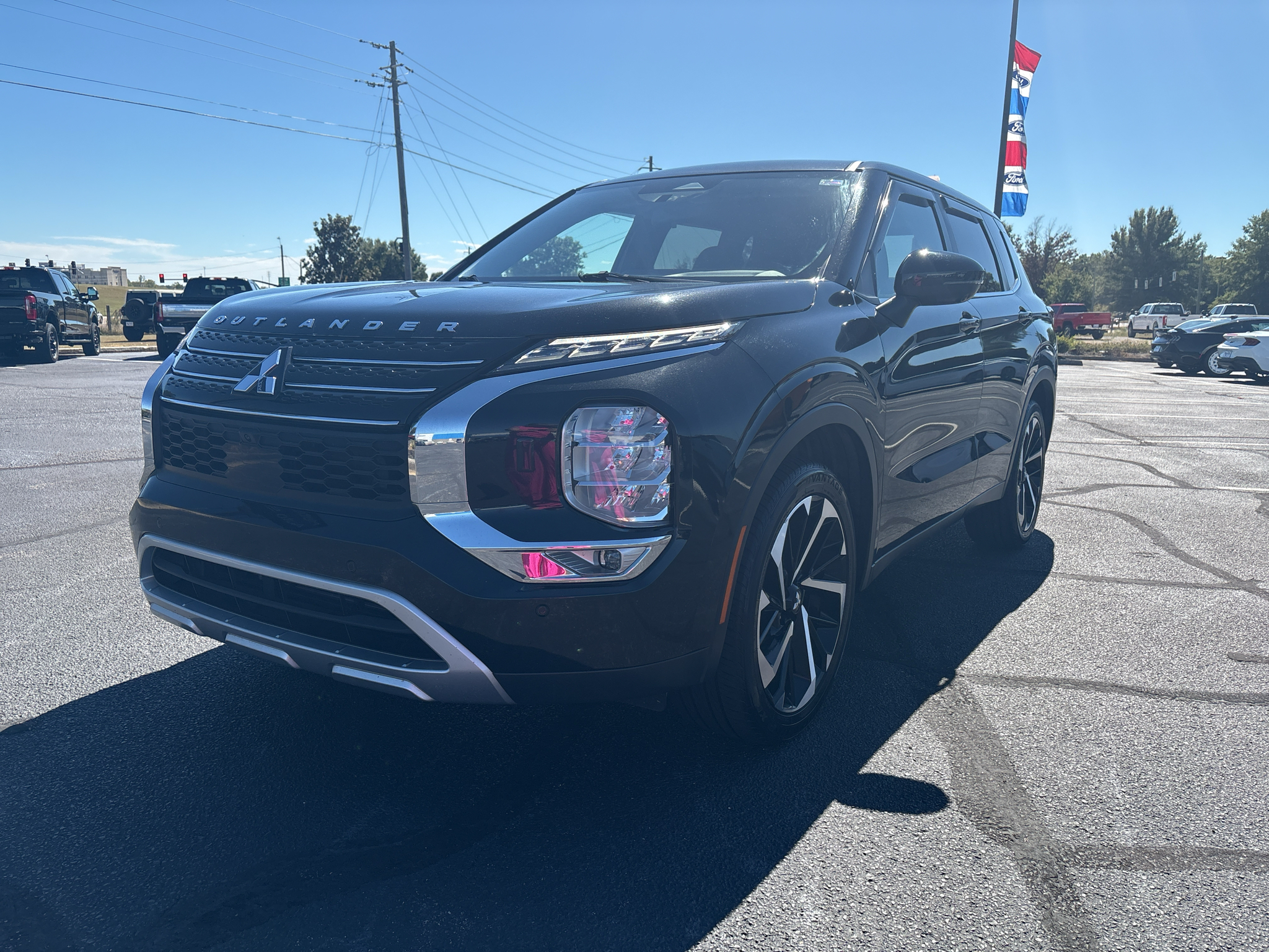 Used 2024 Mitsubishi Outlander SE Sport Utility