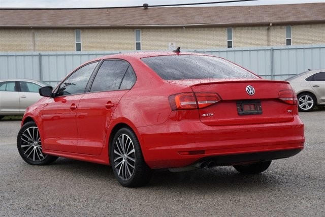 3VWB17AJ9FM427606
