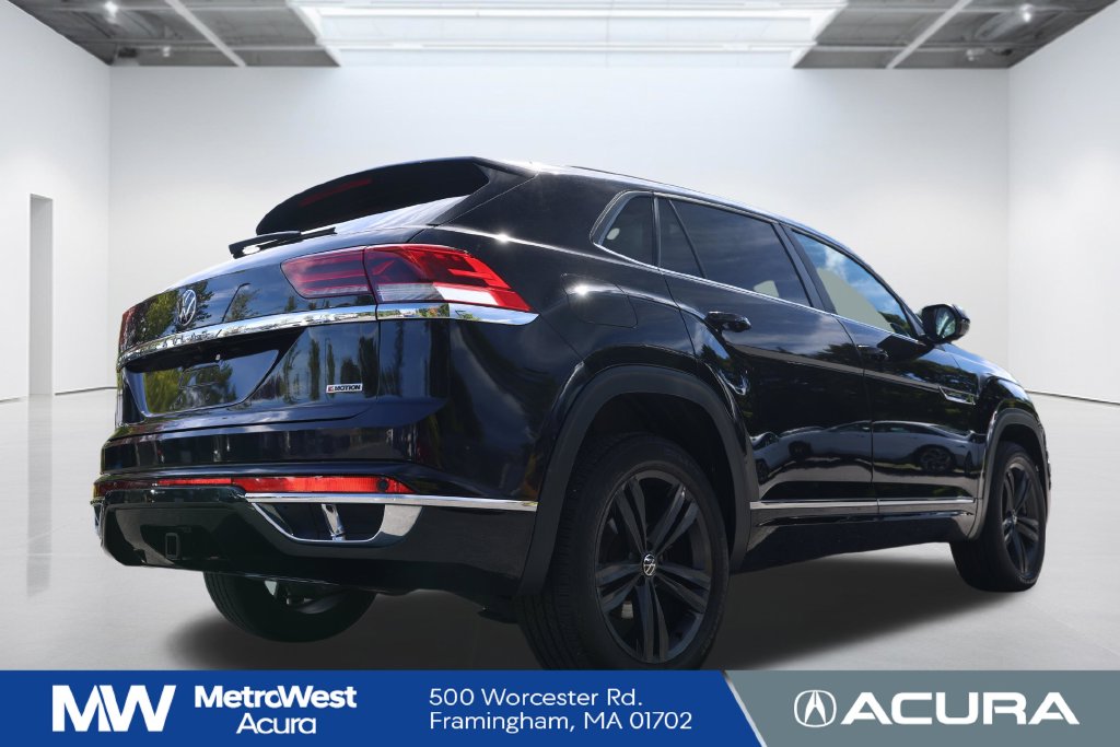 Used 2021 Volkswagen Atlas Cross Sport 3.6L V6 SE w/Technology R-Line SUV