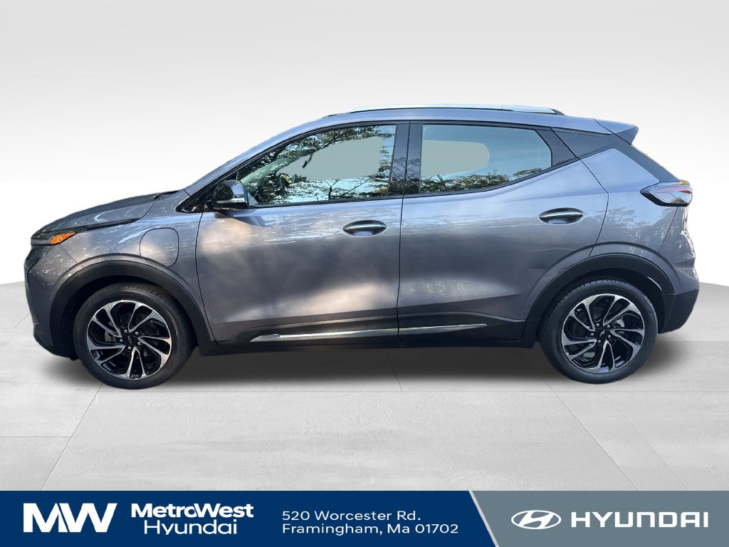 Used 2022 Chevrolet Bolt EUV Premier with VIN 1G1FZ6S01N4111892 for sale in Framingham, MA