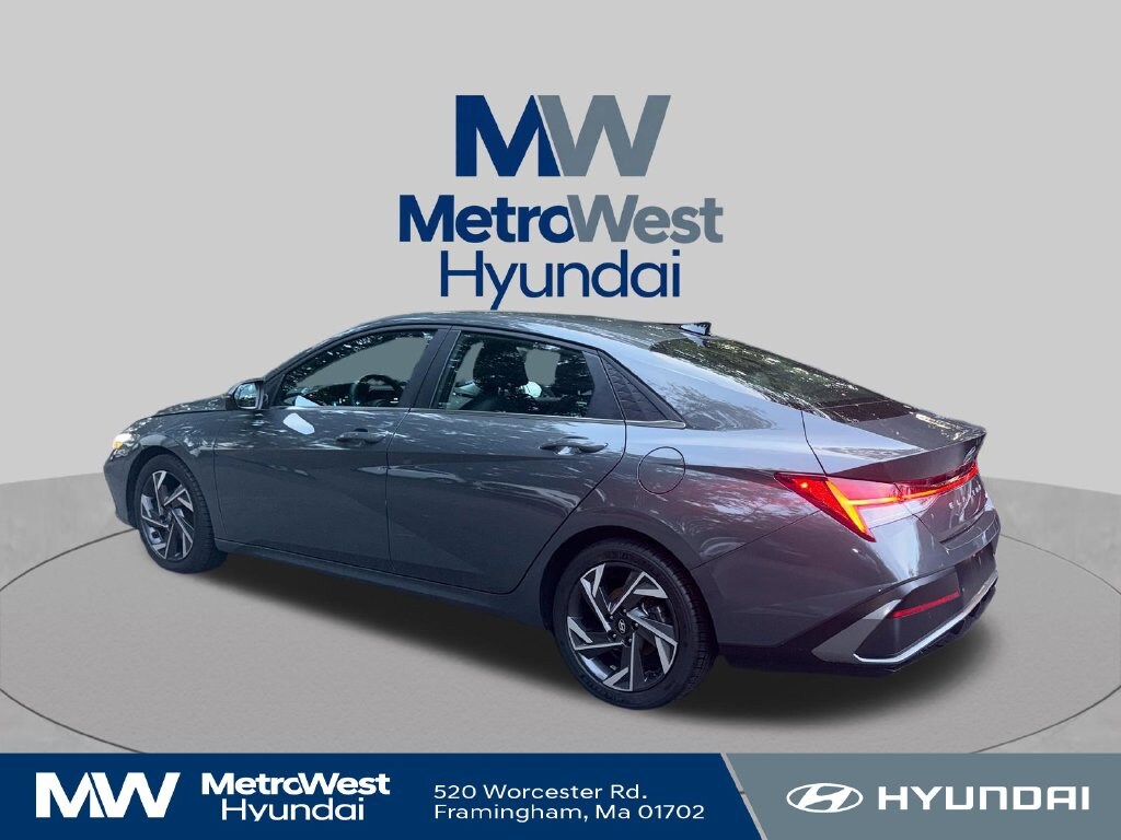 Certified 2024 Hyundai Elantra Limited Sedan