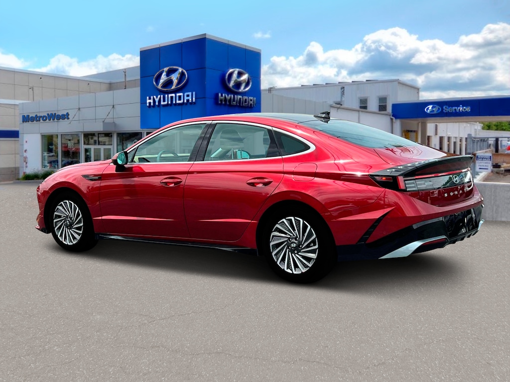 New 2025 Hyundai Sonata Hybrid Limited Sedan