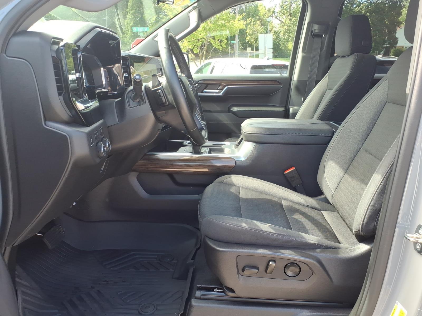 2024 Chevrolet Silverado 1500 LT Trail Boss - Photo 8