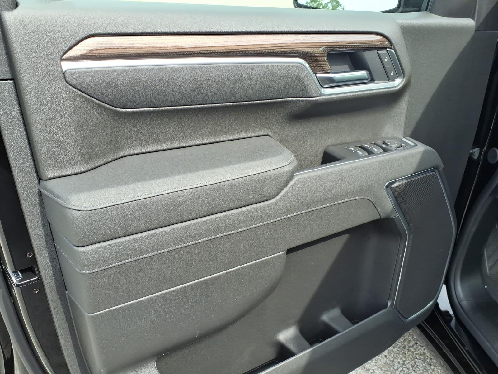 2026 Chevrolet Silverado 1500 LT - Photo 8