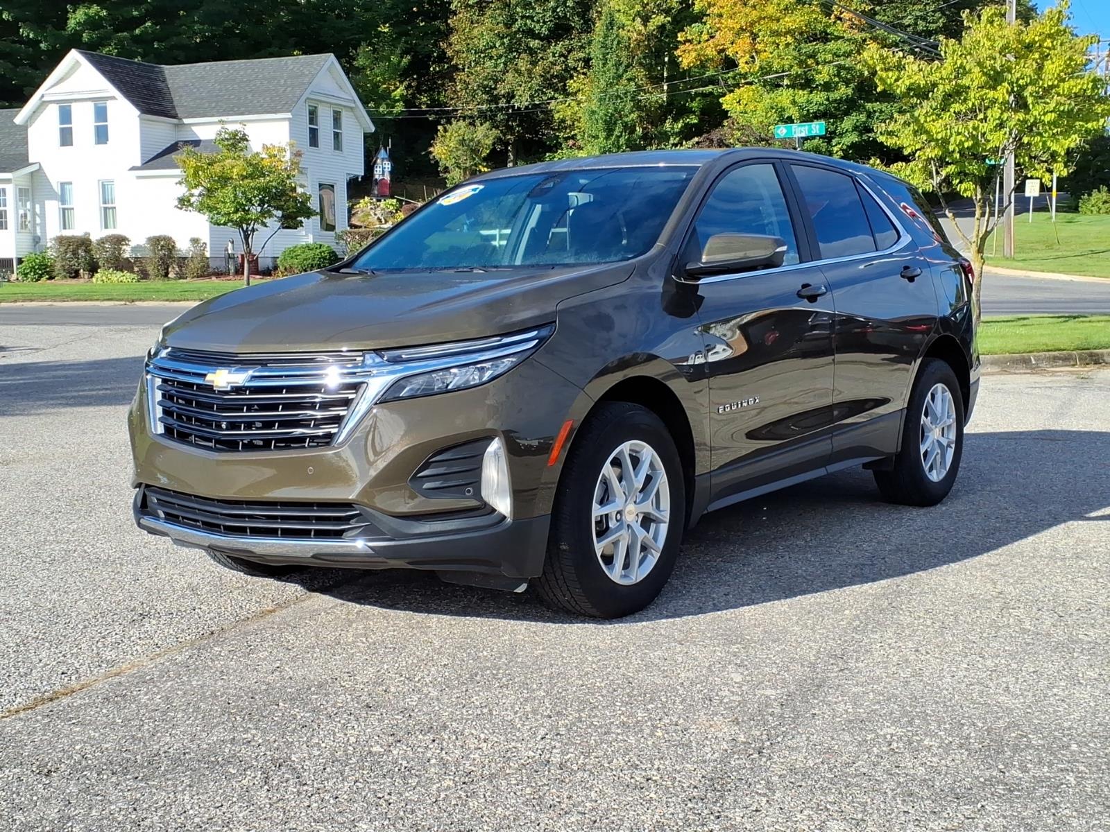 2024 Chevrolet Equinox LT - Photo 3