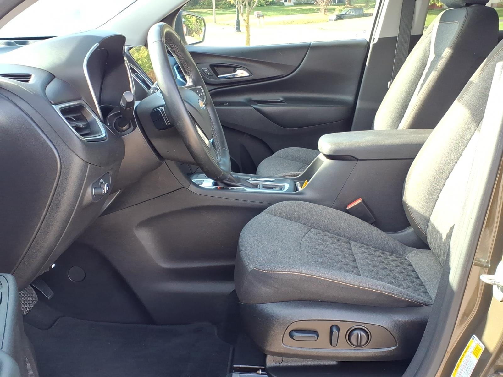 2024 Chevrolet Equinox LT - Photo 4