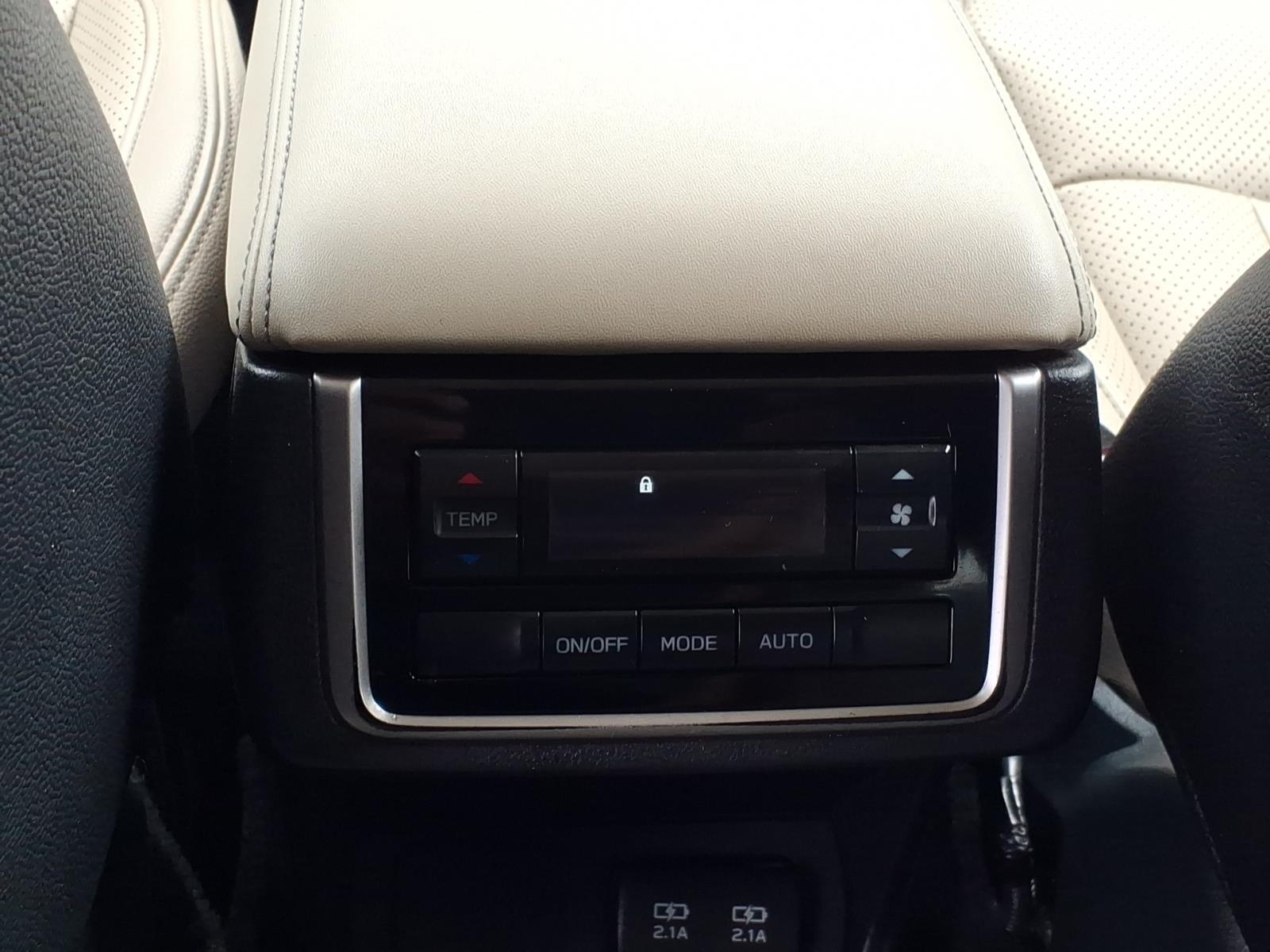 2020 Subaru Ascent Premium - Photo 5
