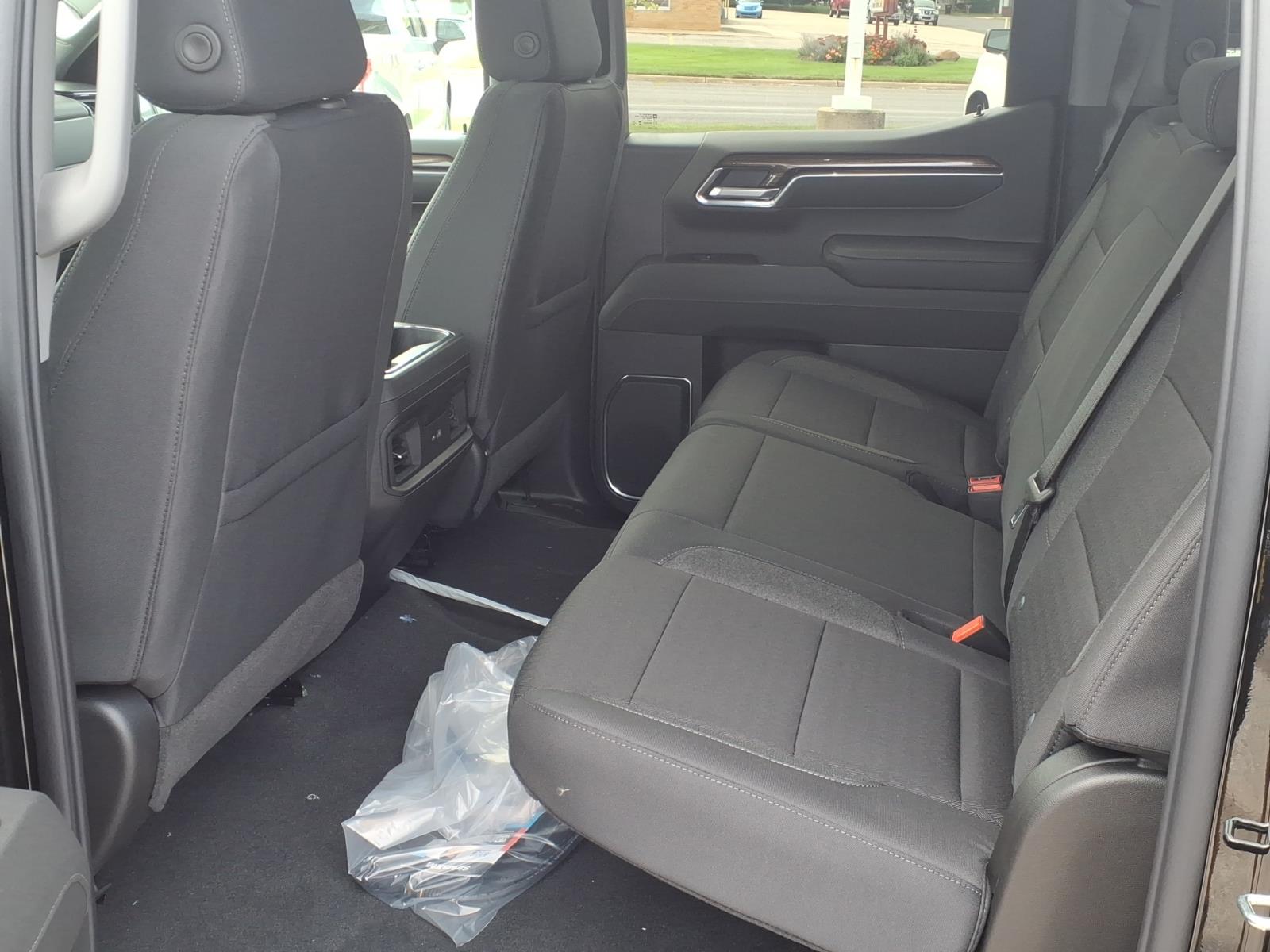 2026 Chevrolet Silverado 1500 LT - Photo 8