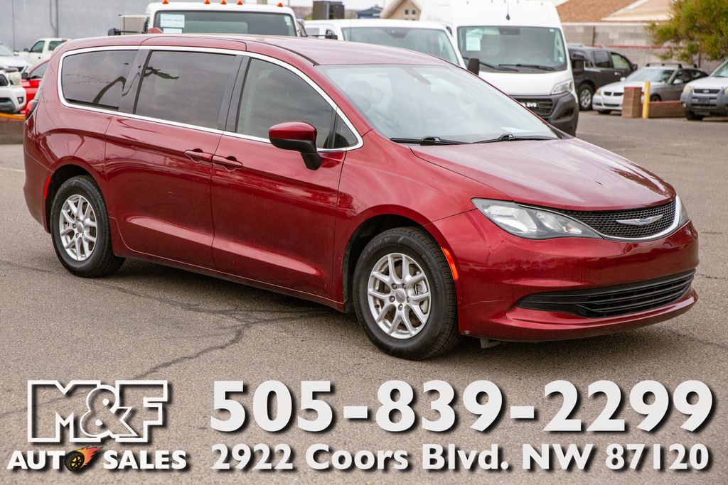 2020 Chrysler Voyager