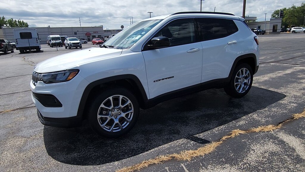 Used 2022 Jeep Compass Latitud WAGON