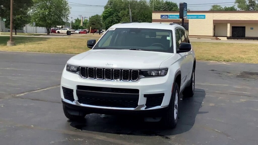 Used 2023 Jeep Grand Cherokee WAGON