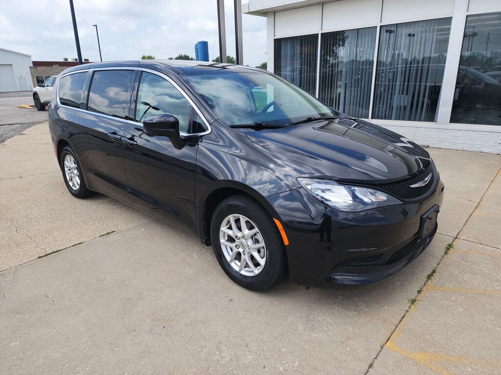 Used 2023 Chrysler Voyager LX VAN PASSENGE