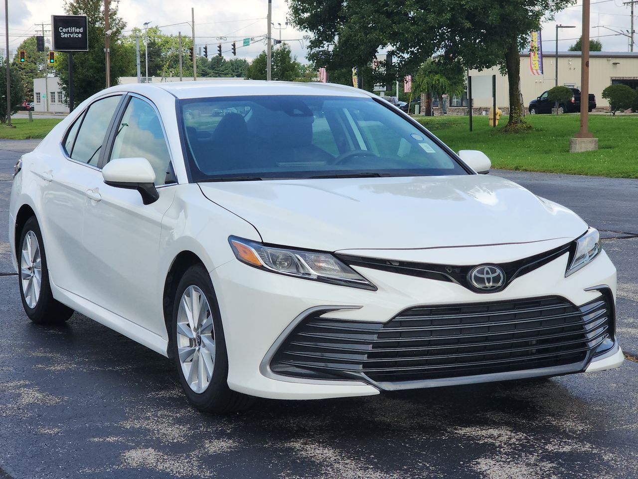  Toyota Camry LE
