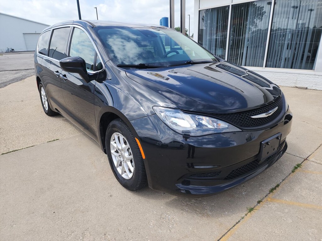 Used 2023 Chrysler Voyager LX VAN PASSENGE