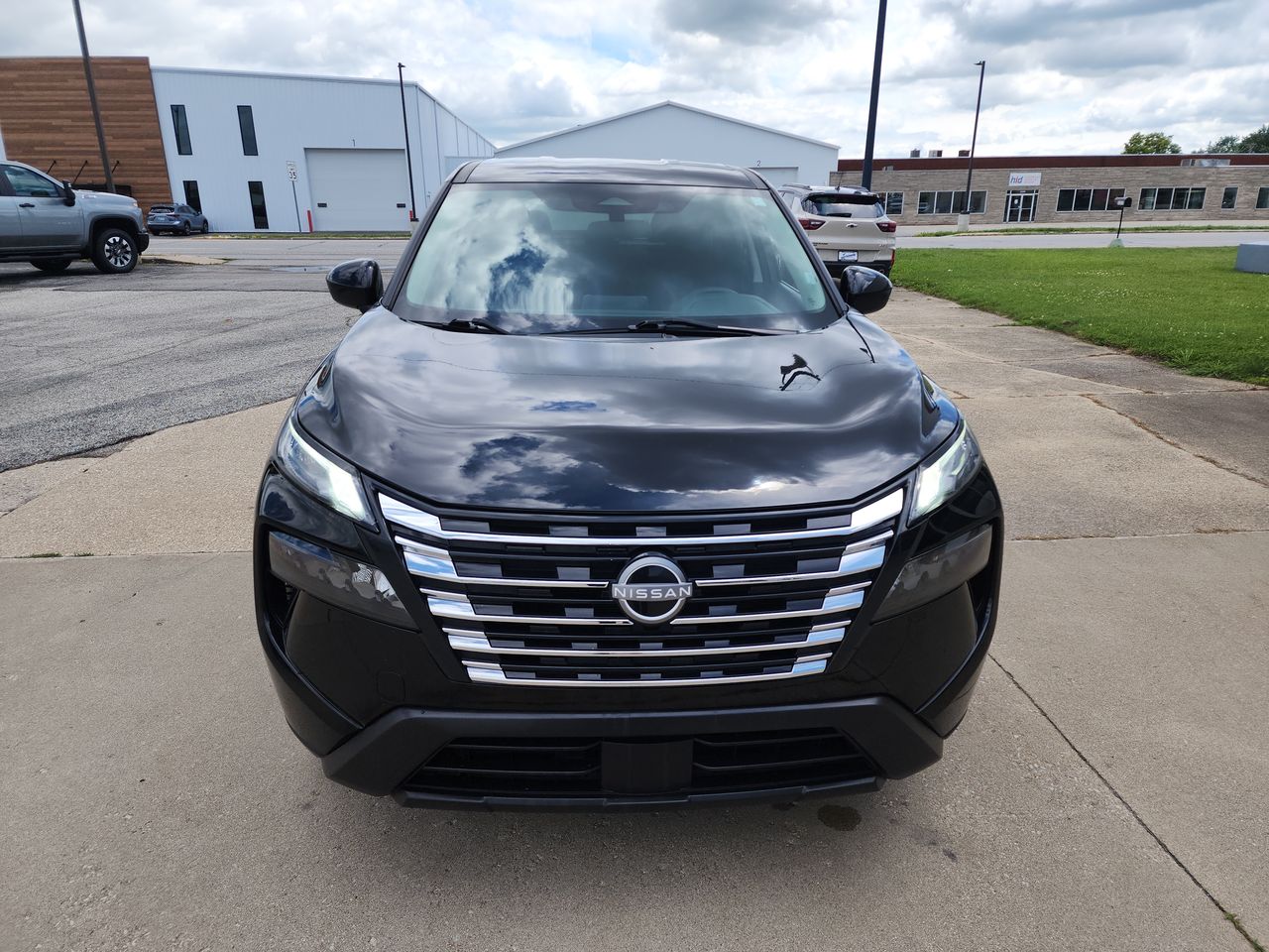 Used 2024 Nissan Rogue SV WAGON