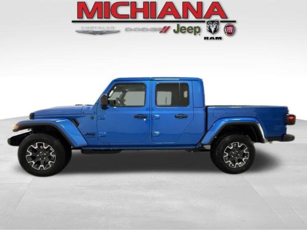New 2026 Jeep Gladiator Sahara Pickup