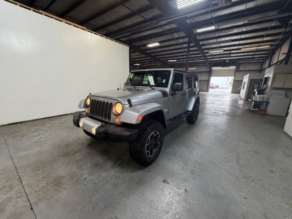 Used 2014 Jeep Wrangler Unlimited Sahara SUV