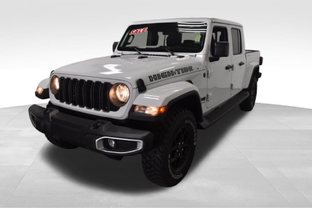 New 2025 Jeep Gladiator Sport Pickup