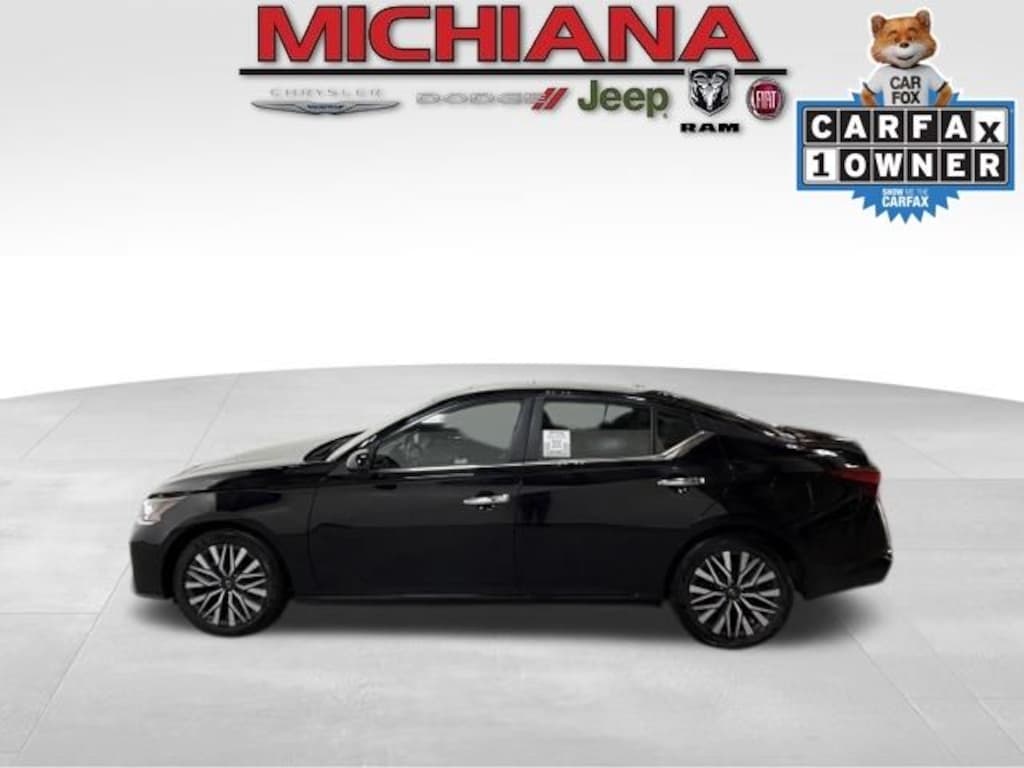 Used 2024 Nissan Altima 2.5 SV Sedan