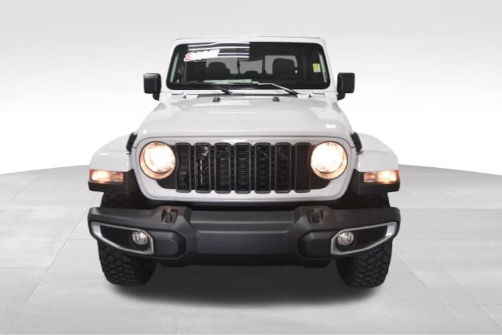 New 2025 Jeep Gladiator Sport Pickup
